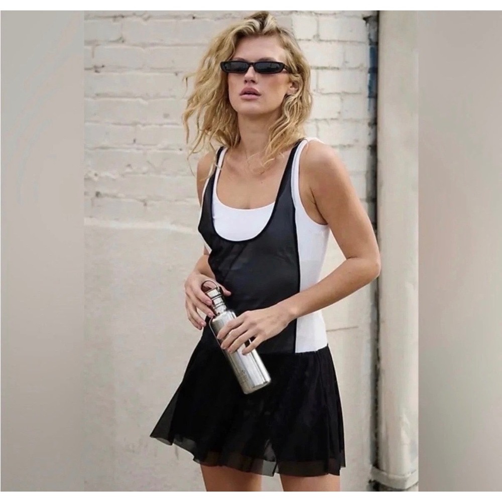 Free People Movement Women Downtown Drop Shot Mini Dress Size XS White Black